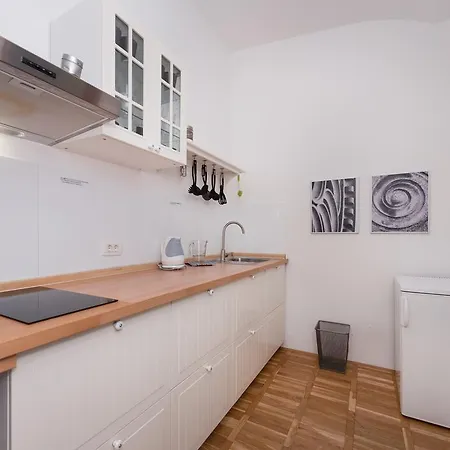 Nazor Apartment